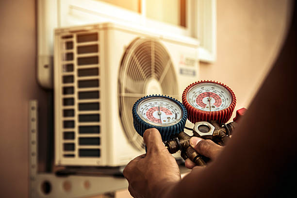 Professional Hvac technician working in Princeville, NC